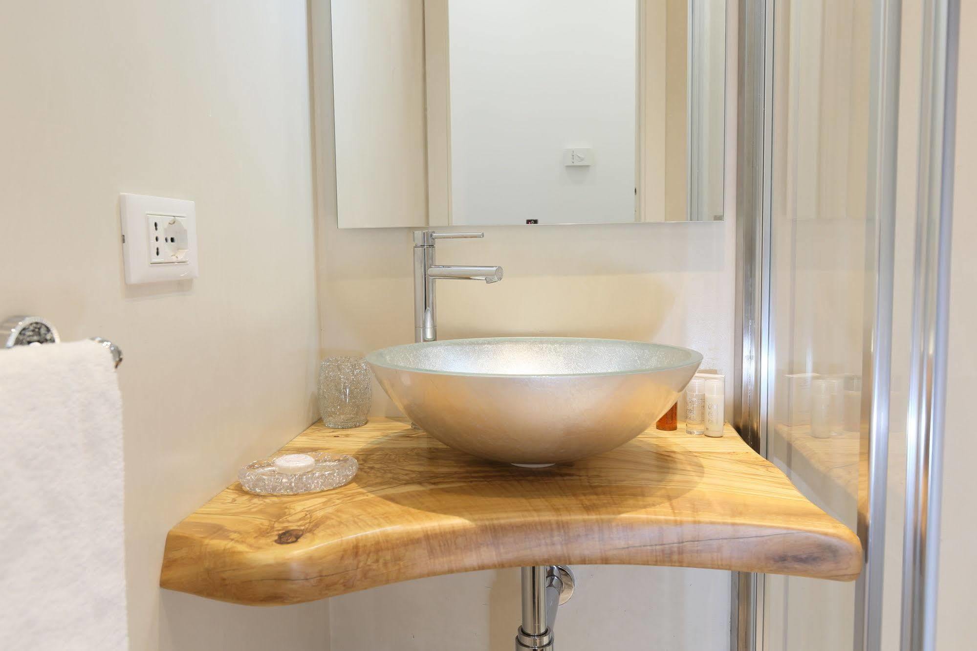 Badia Vecchia Apartment ตาออร์มินา ภายนอก รูปภาพ